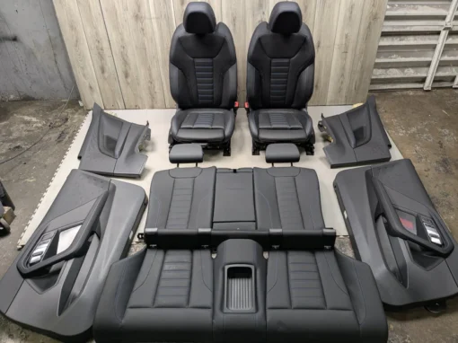 BMW G42 M Sport Interieur Komplettset – Sitze & Türverkleidungen