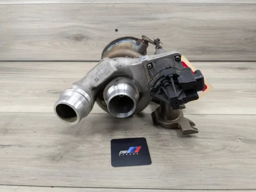 BMW B46 Turbolader mit Abgaskrümmer